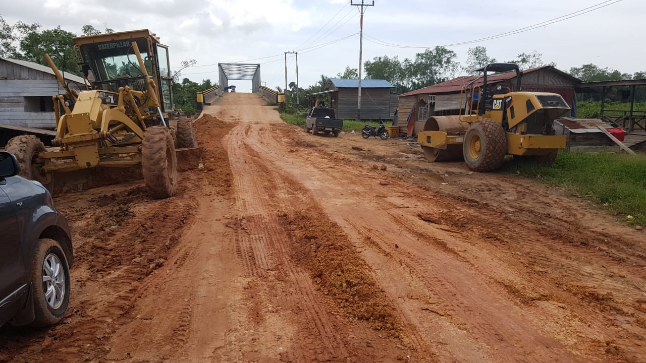 Perbaikan Jalan Provinsi di Darussalam kecamatan Sinaboi, Gubri Respon Permohonan Bupati Suyatno