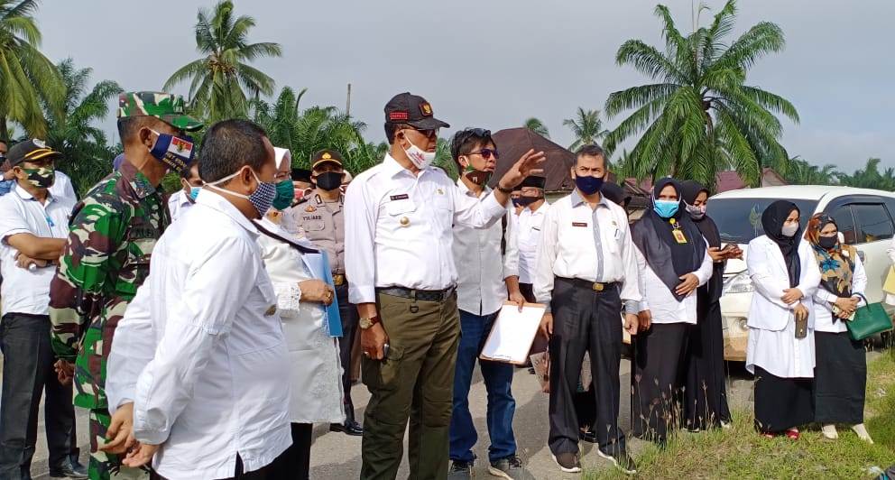 Tinjau Lokasi Bangun Puskesmas Dana APBN 6 Milyar, Bupati Rohil H Suyatno ke Kubu