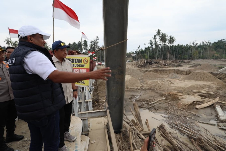 Mendagri Tito Tinjau Infrastruktur Jembatan Pascabencana di Bireuen