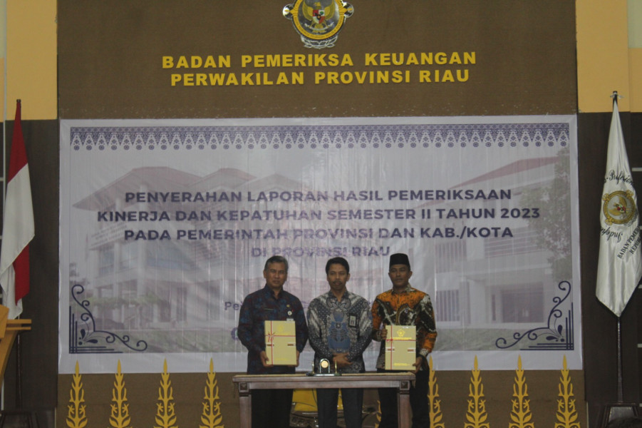 Pemkab Rohil Menerima LHP dari BPK RI Semester II Tahun 2023