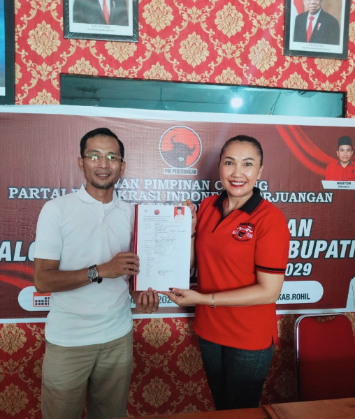 Maju Pilkada, Mantan Wakil Bupati Rohil Daftarkan Diri ke PDI P Rokan Hilir Maju Pilkada, Mantan Wakil Bupati Rohil Daftarkan Diri ke PDI P Rokan Hilir