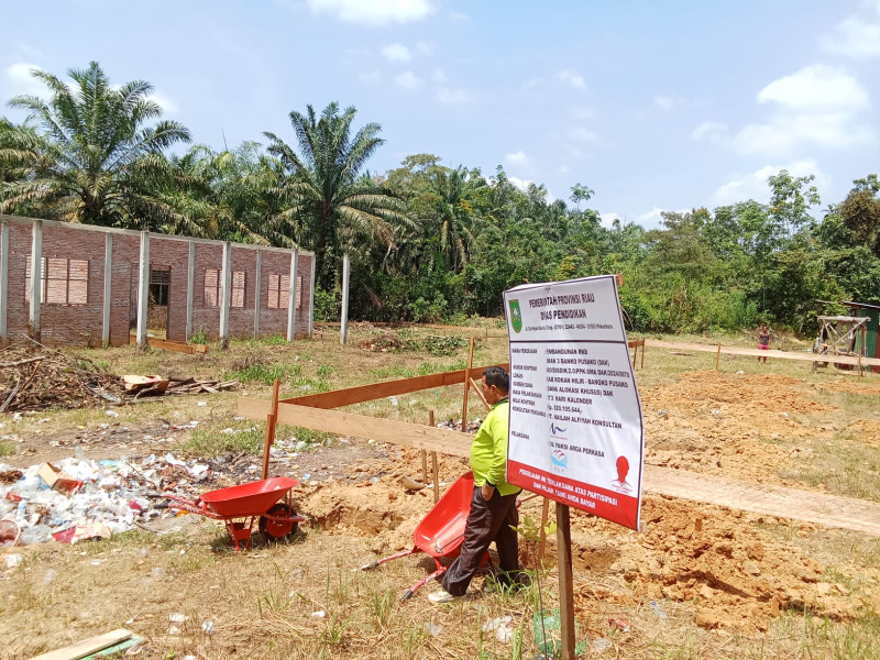 Komite Sekolah & Kepsek Besenergi Majukan SMAN 3 Bangko Pusako