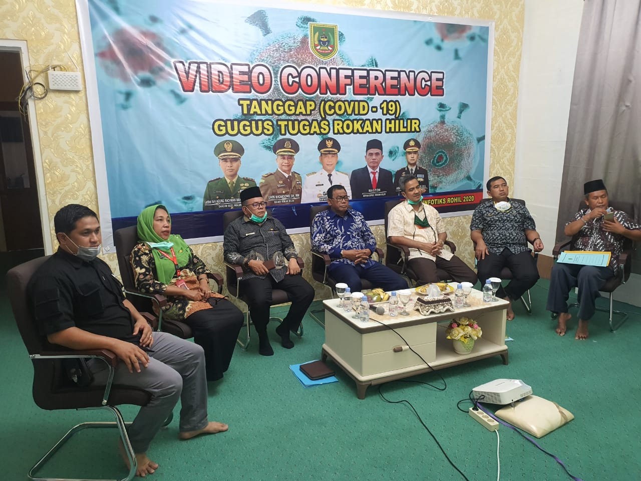 Bupati Rohil Ikuti Rakor Lewat Video Conference
