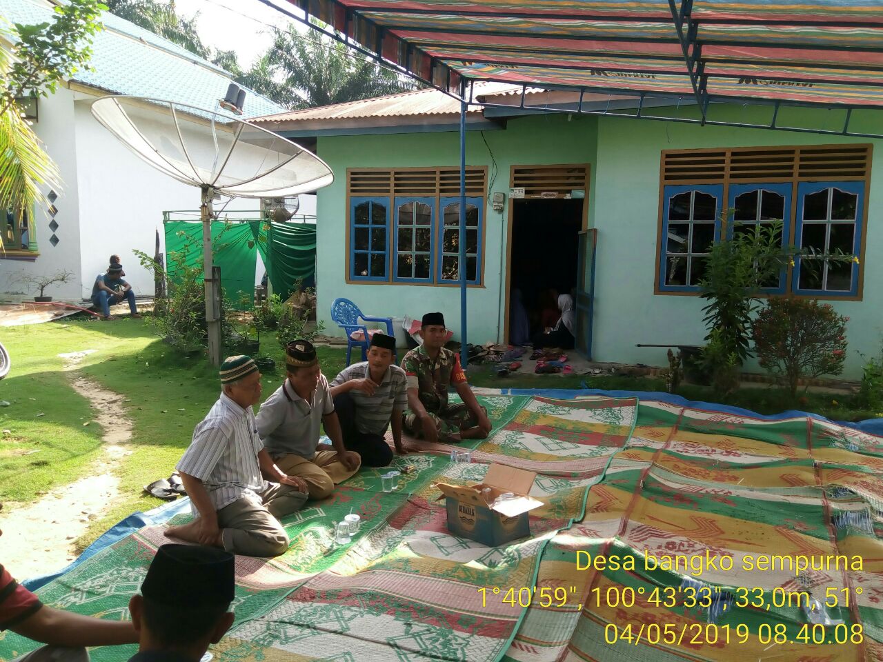 Turut Belasungkawa, Babinsa Koramil 05/RM Melayat Kerumah Warga
