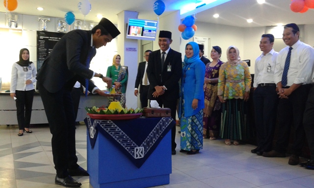 Kanca BRI Bagansiapiapi Gelar Upacara Dan Beri Penghargaan Kepada 4 Karyawan