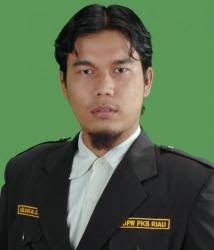 Anggota DPRD Riau Ade Agus Hartono Rela berlumuran darah tolong korban kecelakaan
