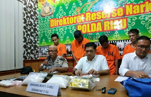 Seludupkan 3Kg Sabu Asal Malaysia, 4 Tersangka Ditangkap Polda Riau