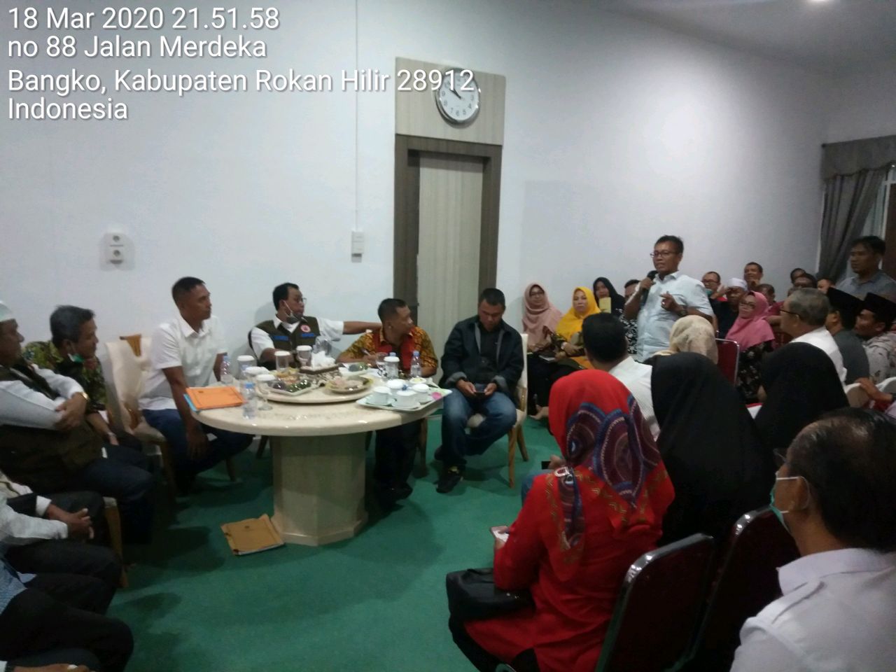 Bupati Rohil Minta Tradisi Cheng Beng dan Ritual Bakar Tongkang Ditunda Sementara