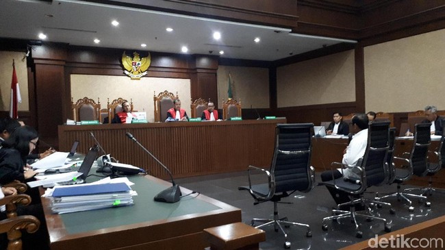 Terdakwa Haris Akui Beri Menag Lukman Uang: Tradisi 'Rujakan'