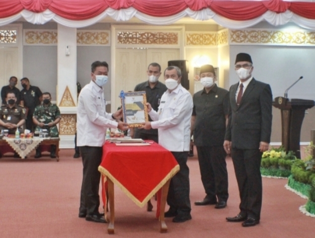 Bupati Rohil Afrizal Sintong Hadiri Acara Penyerahan DIPA dan TKDD Riau Tahun 2022