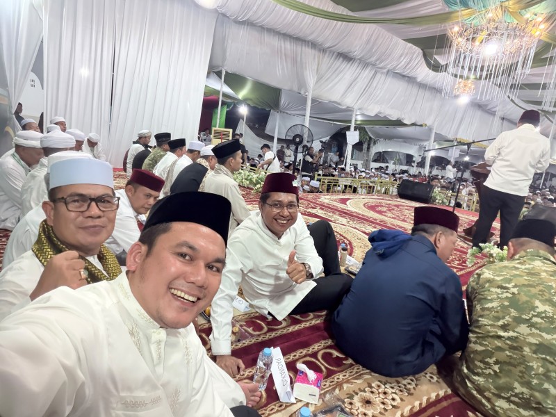 Hadir di Malam Puncak Haul ke-80, Dr. Maliki Ikuti Rangkaian Peringatan Syekh Oesman Syahbuddin