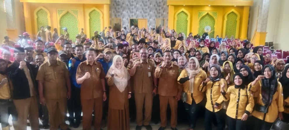 Kadis DLH Rohil Suwandi Pimpin Rapat Persiapan Peringatan Hari Pohon Indonesia Tahun 2025