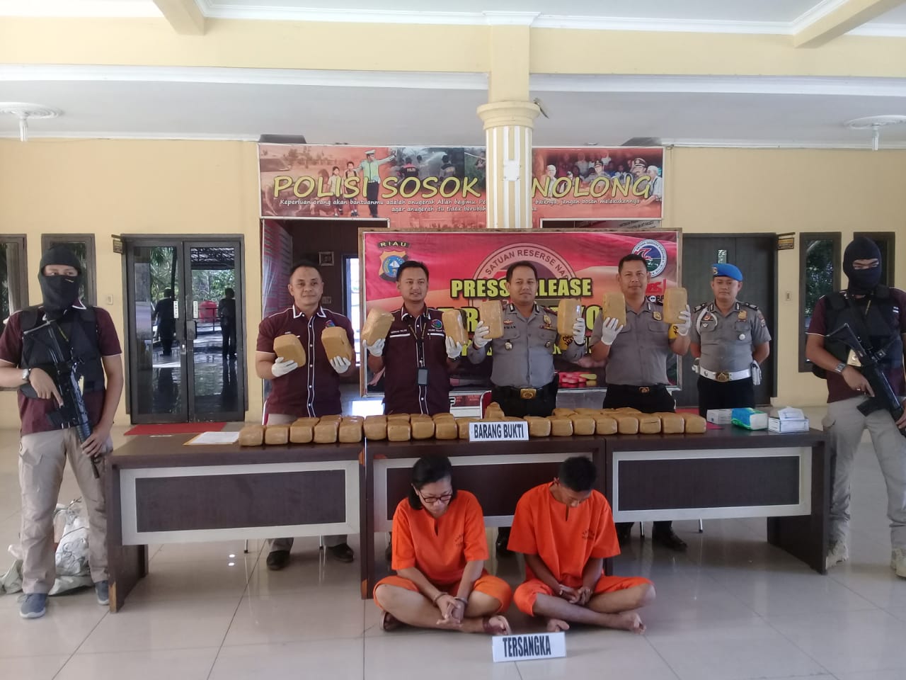 Sat Narkoba Polres Rohil Amankan 40 Kg Daun Ganja Kering