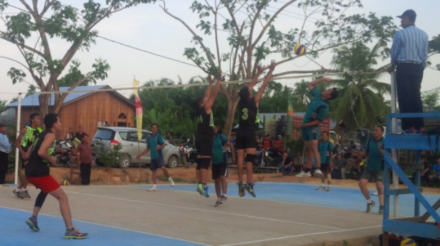 Kepenghuluan Parit Aman Gelar Turnamen Volly Ball Cup