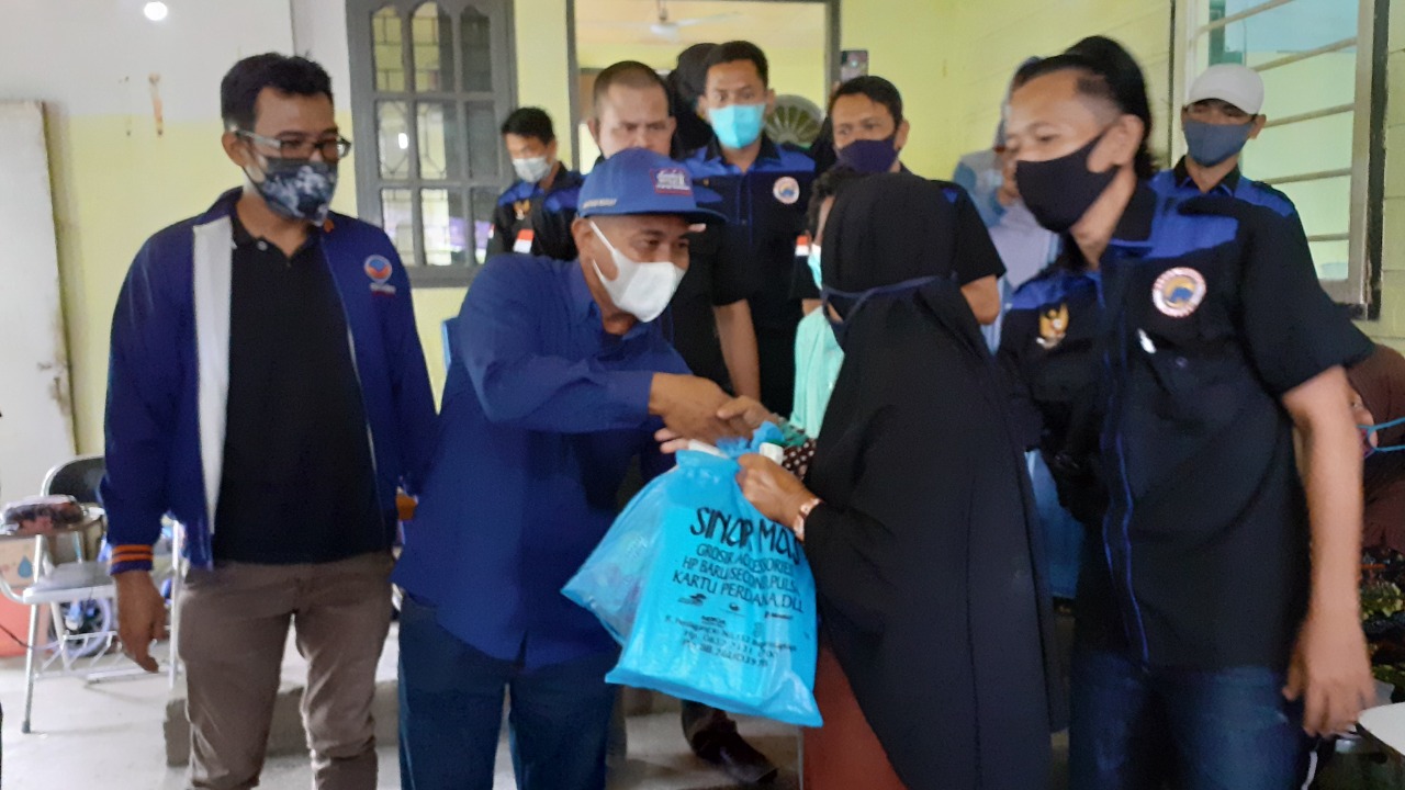 Peduli Dampak Covid-19, Nasdem Salurkan Bantuan Sembako Bagi Masyarakat