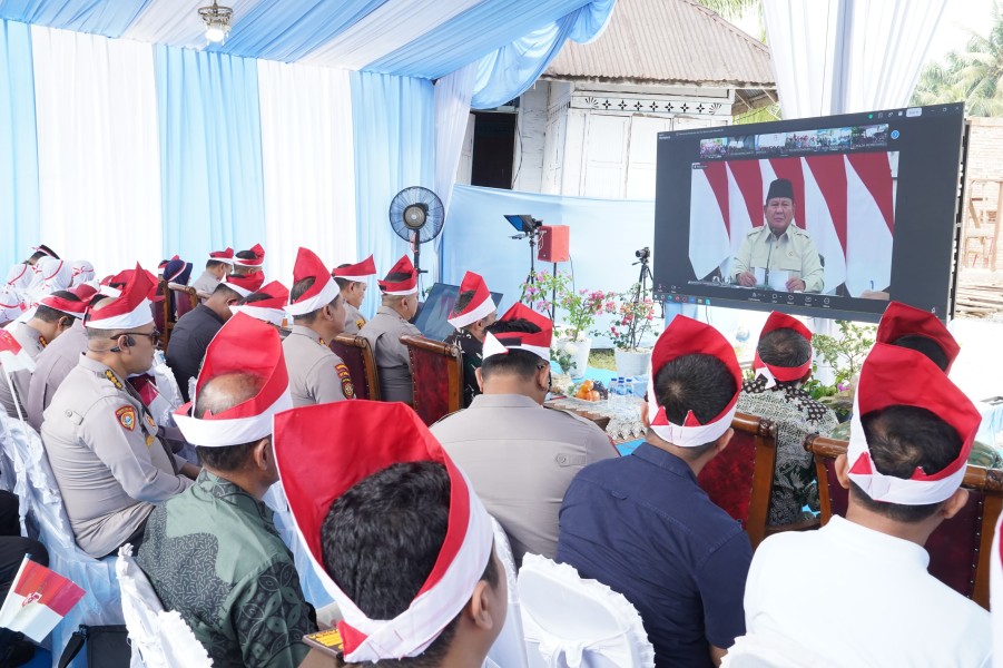 Presiden Prabowo Resmi Jembatan Merah Putih Presisi, Kapolda Riau Laporkan 110 Jembatan untuk Rakyat