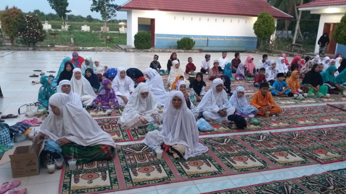 Kelurahan Rimba Melintang Salurkan Dompet Anak Yatim Sebesar Rp 109 Juta