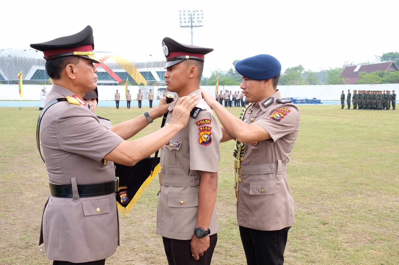 Kapolda Riau Lantik dan Ambil Sumpah Diktuk Bintara Polri Ta 2018 - 2019