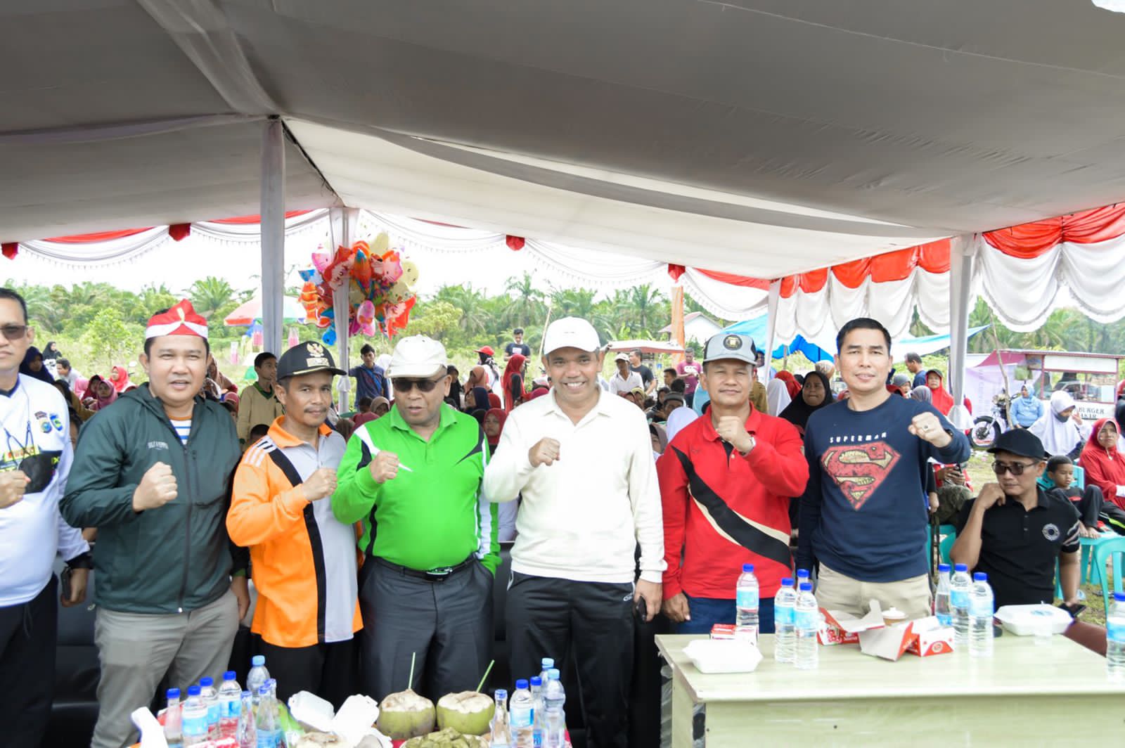 Kapolsek Tambang Ikuti Gerak Jalan Santai Sempena HUT RI Ke-77 di Desa Rimbo Panjang