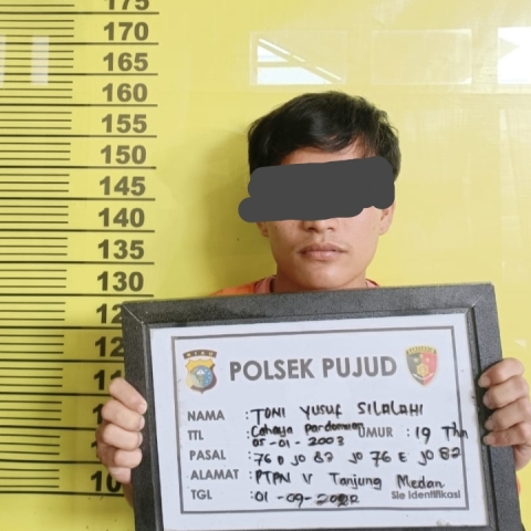 Miris.!! Anak 12 Tahun di Rohil dicabuli Hingga Hamil, Ini pelakunya... Miris.!! Anak 12 Tahun di Rohil dicabuli Hingga Hamil, Ini pelakunya...