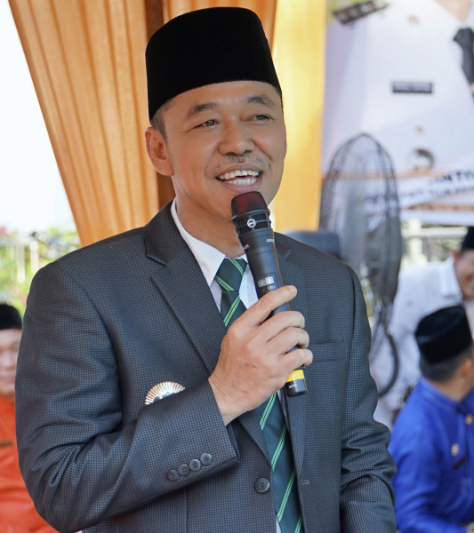 Bupati Afrizal Sintong Perjuangkan Nasib Sekdes Agar Diangkat Jadi PNS