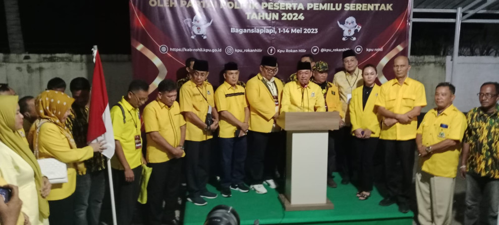 Golkar Rohil Daftarkan Bacaleg, Afrizal Sintong Dua Periode Menggema