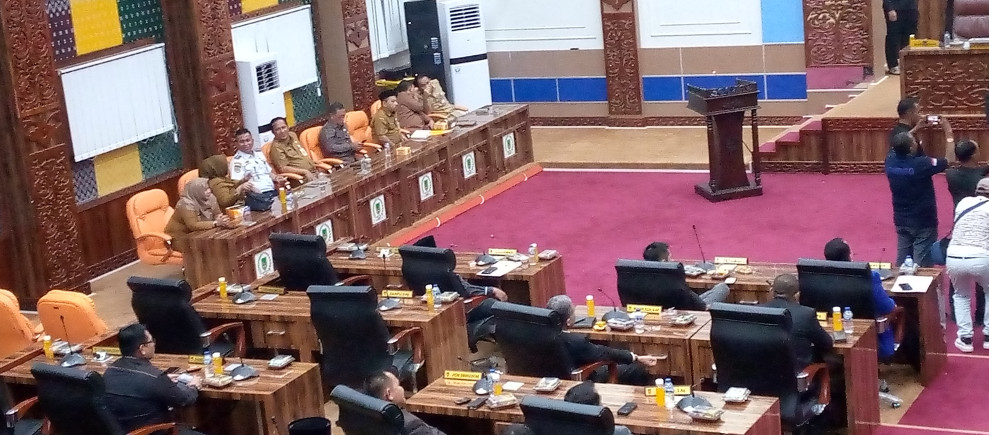 DPR Rohil Targetkan Pada Masa Sidang Ke Dua Berbagai Agenda Rampung