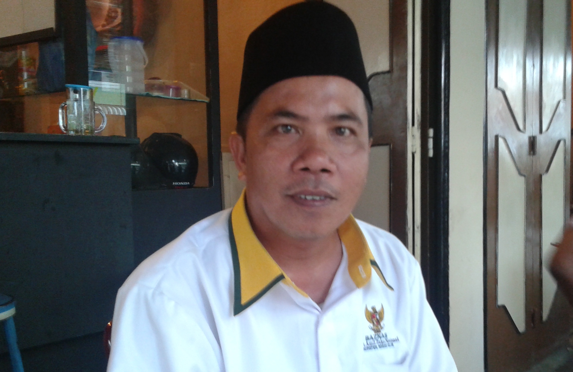 Baznas Rohil Salurkan Dana Bantuan Kepada Warga Miskin