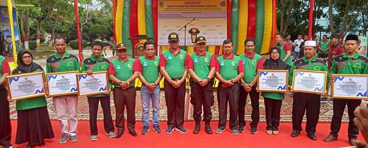 Enam Pengelola Daur Ulang Sampah Rohil Dapat Penghargaan