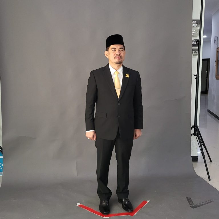 Iib Nursaleh di Tunjuk Sebagai Wakil Ketua DPRD KAMPAR 2024-2029