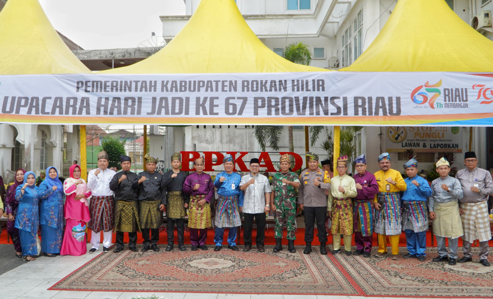Pemkab Rohil Gelar Upacara Memperingati HUT Ke 67 Propinsi Riau Pemkab Rohil Gelar Upacara Memperingati HUT Ke 67 Propinsi Riau
