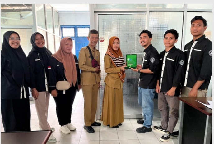 Kabid Pengelolaan Informasi dan Komunikasi Diskominfo Kampar Pimpin Acara Perpisahan Mahasiswa