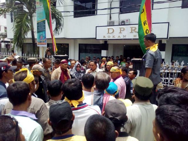 Kepala Dinas Berstatus Tersangka Agar Di Nonjobkan di Rohil