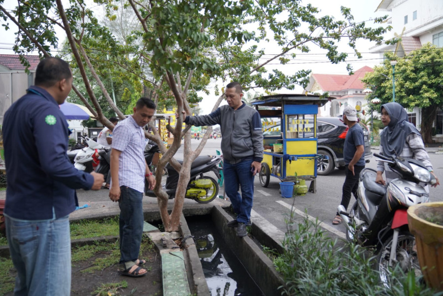Kadis Kominfotiks Rohil Tinjau Lokasi Persiapan Peresmian Zero Poin Smartcity