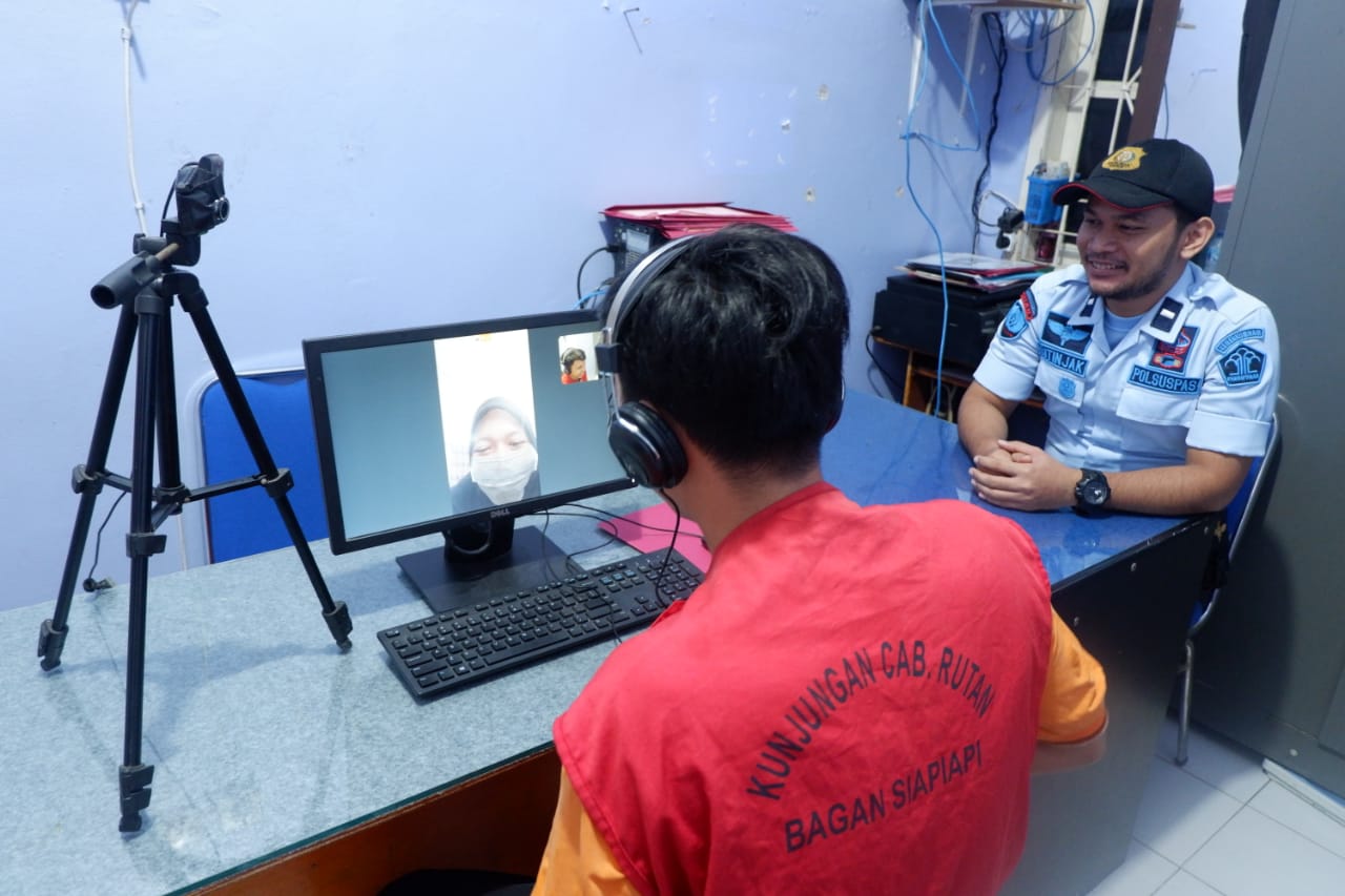 Tutup Layanan Kunjungan, Lapas Bagansiapiapi Sediakan Layanan Video Call