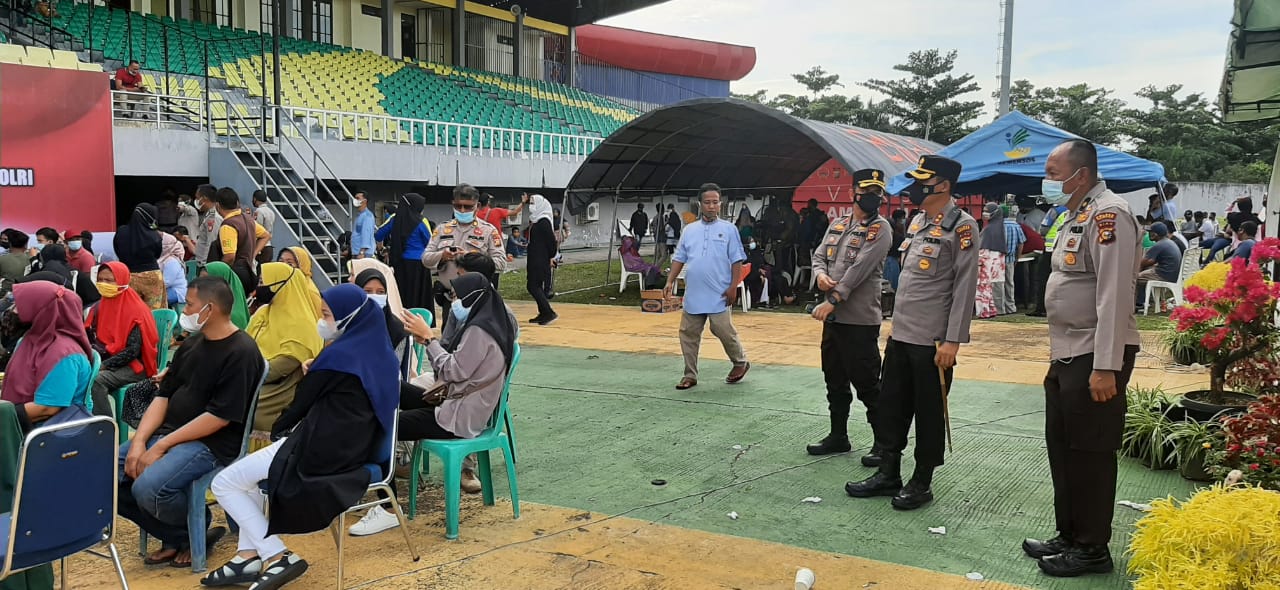 Polres Kampar Gelar Vaksinasi Massal Jelang Hari Bhayangkara Ke-75
