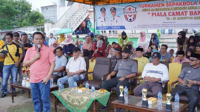 Wabup Rohil Buka Turnamen Sepakbola Usia Dini Piala Camat Bangko