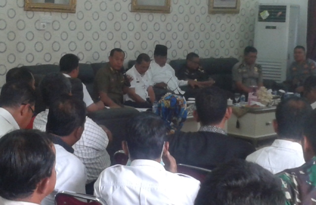 Bupati Rohil Gelar Rapat Koordinasi Penanggulangan Karhutla, Tangkap Pelaku Karhutla !!