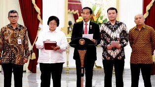 Jokowi Tegaskan 2016 Tidak Boleh Ada Kebakaran Hutan dan Lahan Lagi