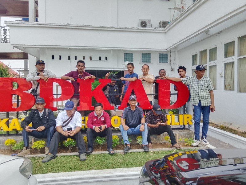 Pertanyakan Anggaran Publikasi Rp850 Juta, Puluhan Wartawan Mendatangi BPKAD Rohil
