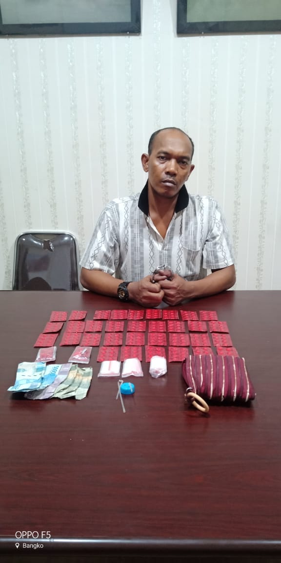 Polsek Bangko Ciduk Pemilik 33 Papan Happy five