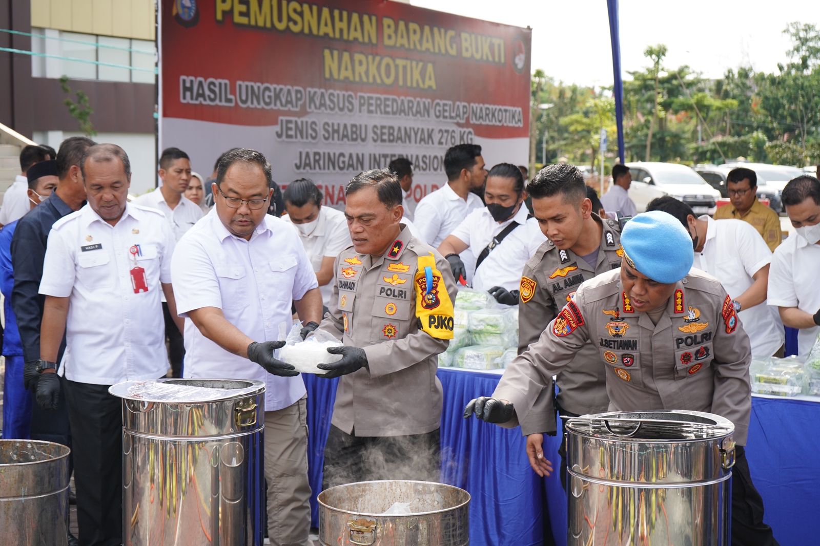 Pimpin Pemusnahan BB 276 Kg Sabu, Wakapolda Riau Brigjen Rahmadi : Kita Selamatkan Jutaan Jiwa