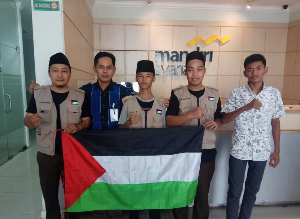 KCP Rohil Salurkan Bantuan Bagi Masyarakat Palestina