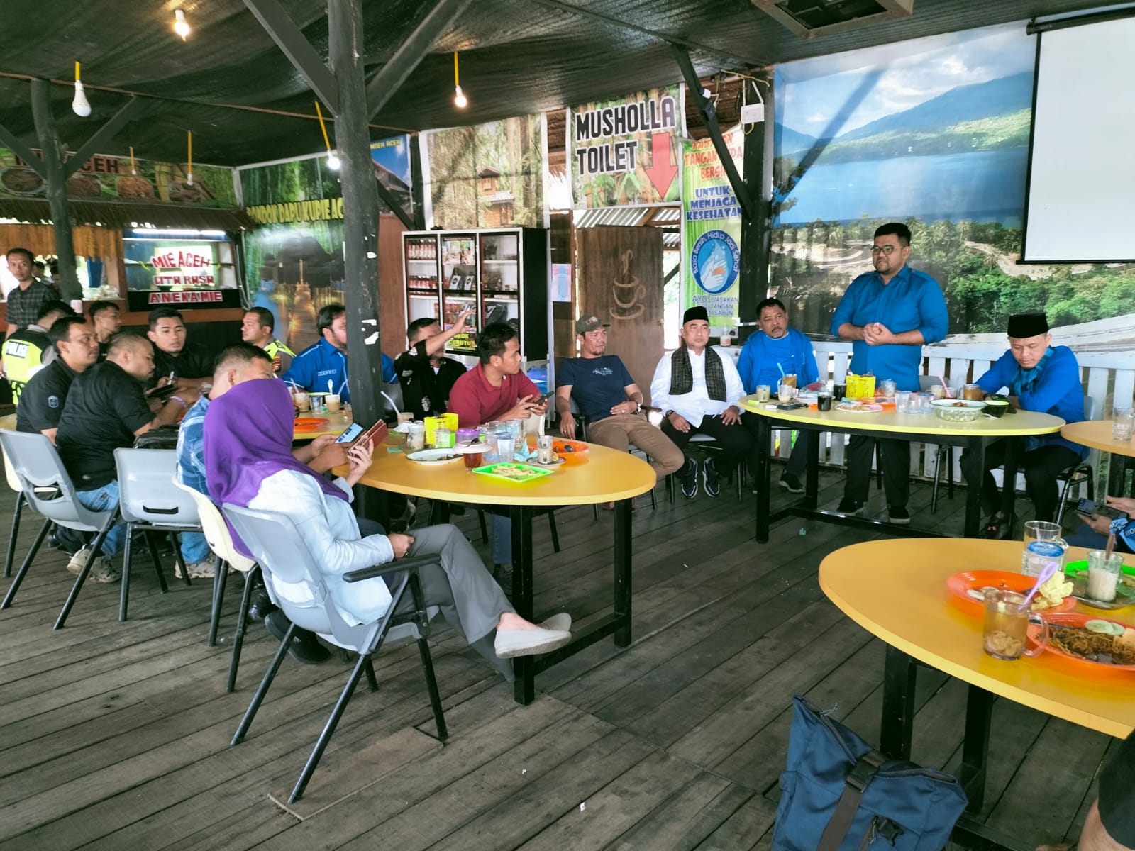 Partai Demokrat Kampar Gelar Coffemorning Bersama Wartawan