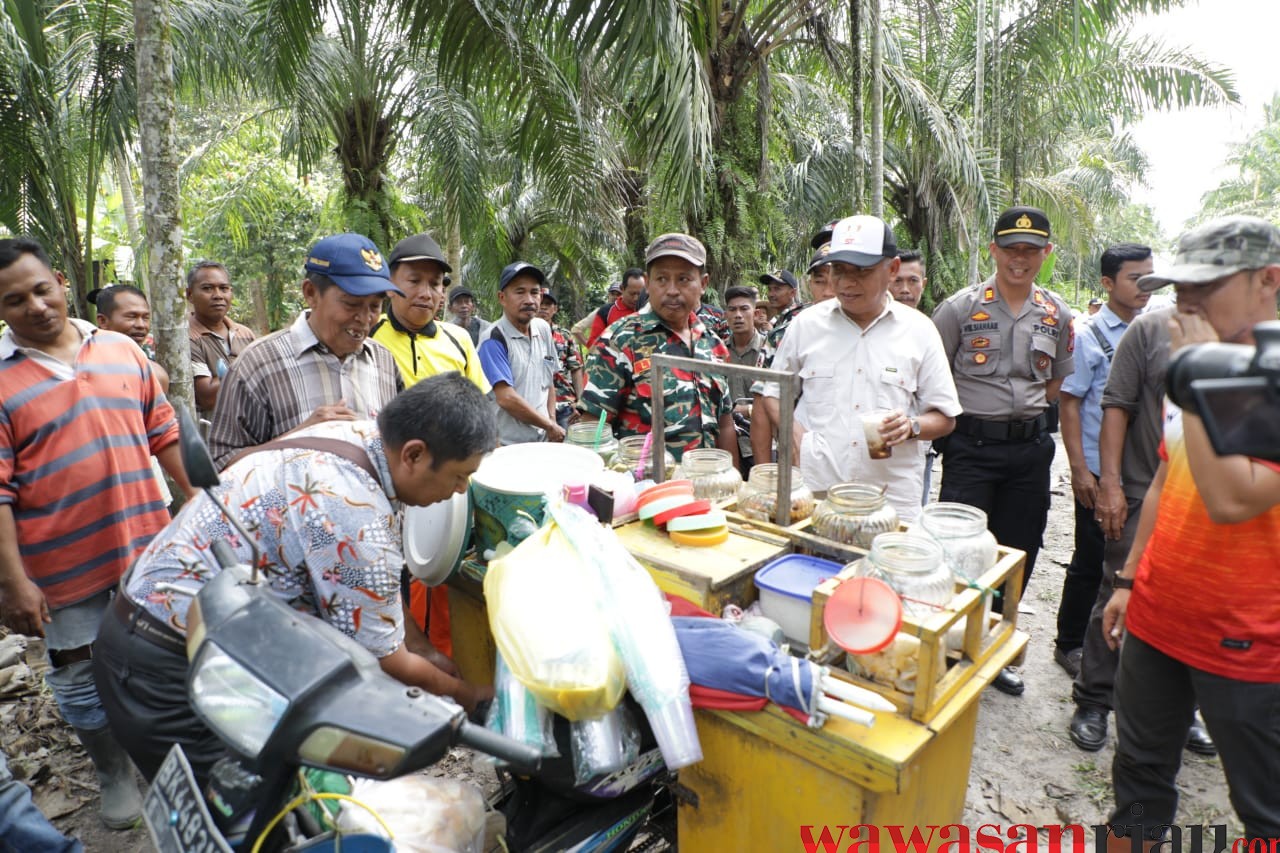 Bersihkan Saluran Air,Ini Kata Bupati Asahan
