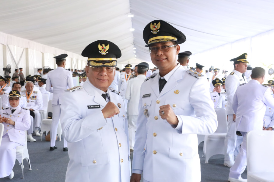 Presiden Prabowo Resmi Lantik H.Bistamam - Jhony Charles Sebagai Bupati dan Wabup Rohil