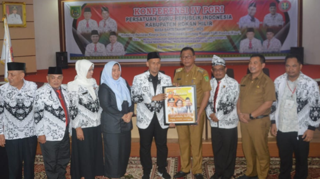 Bupati Rohil Suyatno Dukung Usulan Perumahan Guru