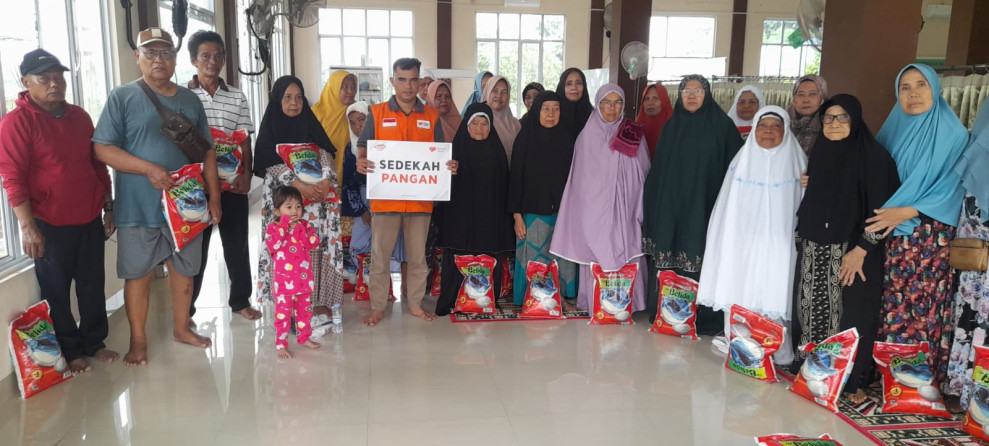 Rumah Zakat Riau di Pekanbaru Salurkan Bantu Lansia dan Dhuafa Guna Penuhi Kebutuhan Pangan