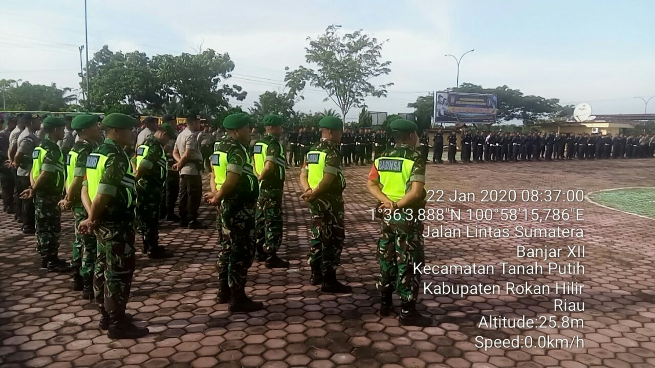 Peringati HUT Satpam, Babinsa Ikuti Upacara Di Polres Rohil
