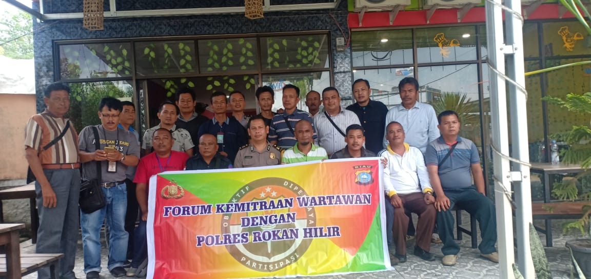 Jalin Kemitraan, Humas Polres Rohil Gelar Pertemuan dengan Wartawan